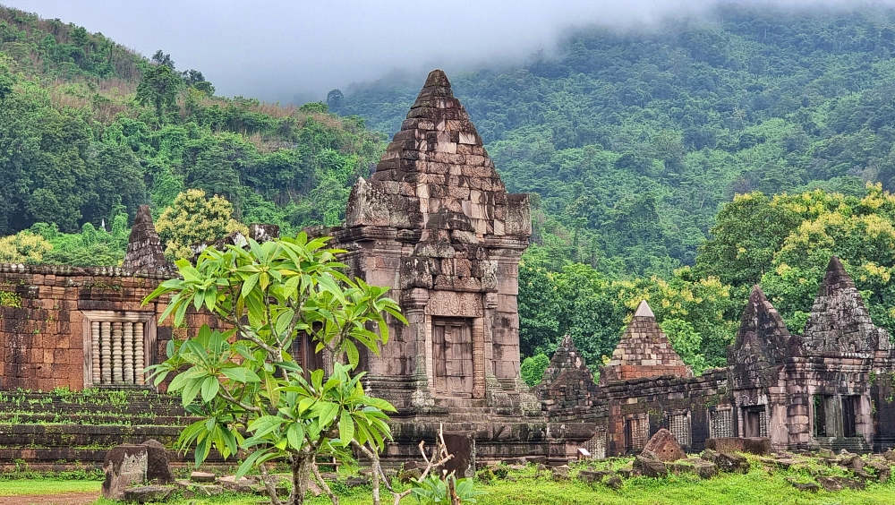 Wat Phou temple, chamasak