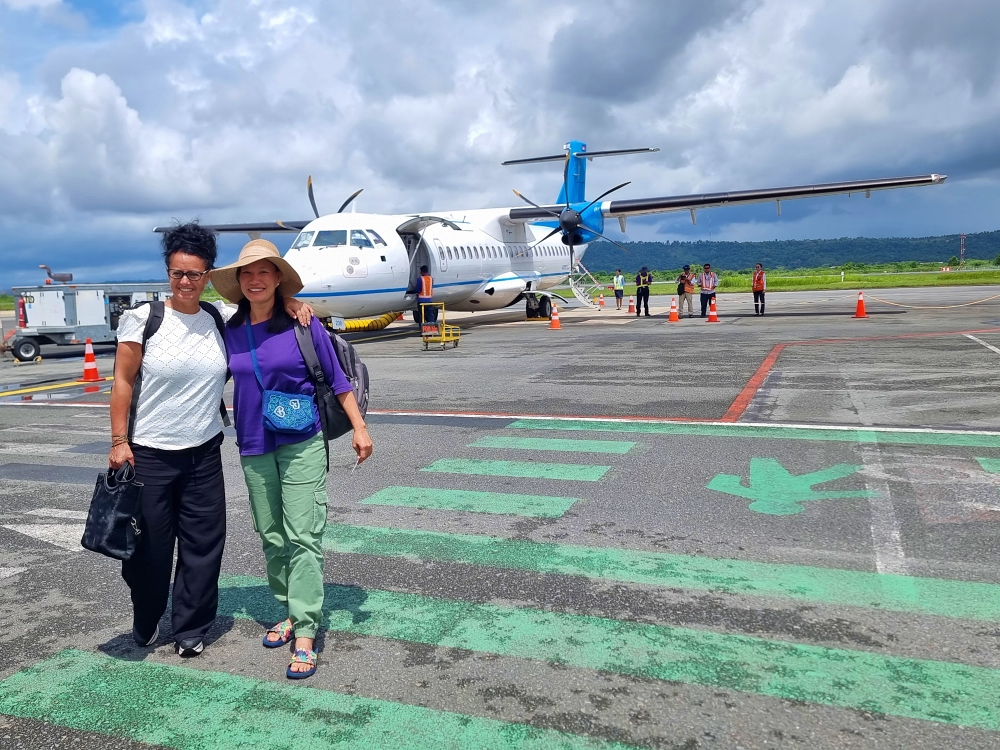 flight from Sihanoukville to Siem Reap