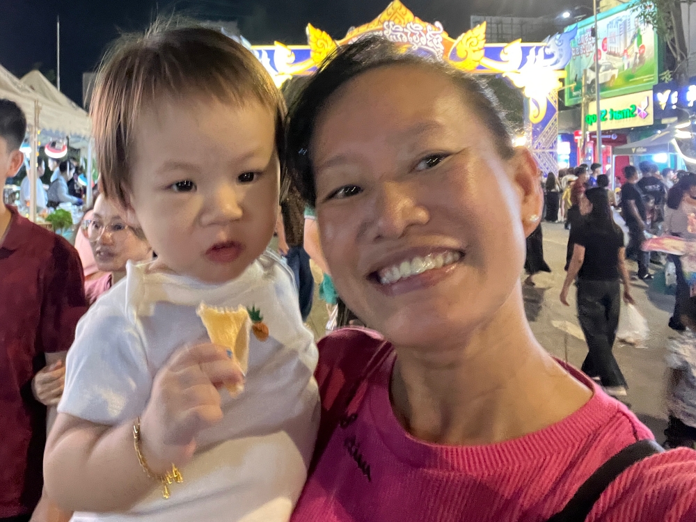 Chaktomuk walking street